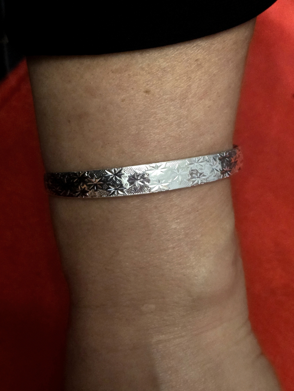 Floral Engraved Silver Bangle Bracelet. 999 Pure Silver. Hupoallergenic